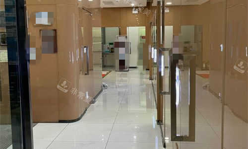 天津爱之和齿科走廊图