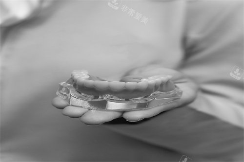 做好的牙齿模型