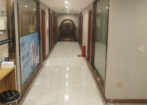 贵阳塔尖医疗美容内部过道环境示意图