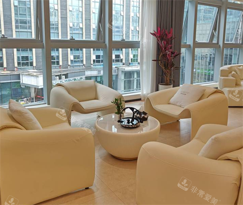 贵阳妮斯整形休息区