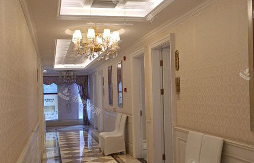 昆明梦想整形走廊环境图