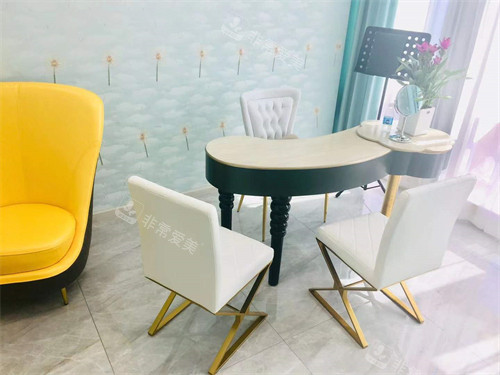 昆明丽美丽莎医疗美容门诊部商谈室