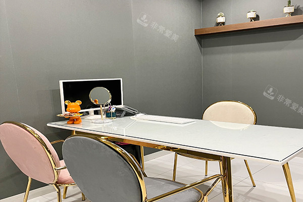 韩国梅宗德医院皮肤科面诊室