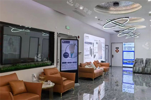 平湖杭成口腔大厅