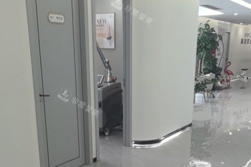 嘉兴韩辰整形面诊室门口示意图