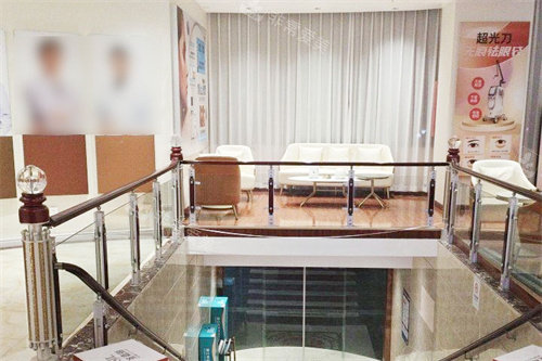 九江圣嘉丽医疗美容楼梯间