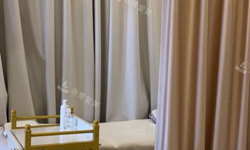 北京京城皮肤医院诊疗室内图