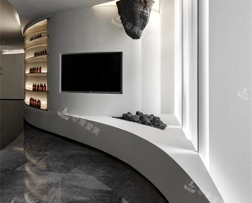 杭州市妍醍医疗美容医院电话+地址告知!1385814**|西湖区天目清水商业中心8号楼401|正规可靠