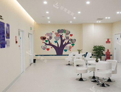 昆大疤痕医院环境