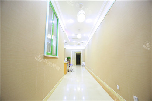北京润美玉之光医疗美容走廊