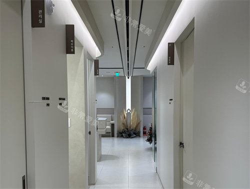 韩国BTN皮肤科走廊环境图片 韩国BTN皮肤科走廊环境图片