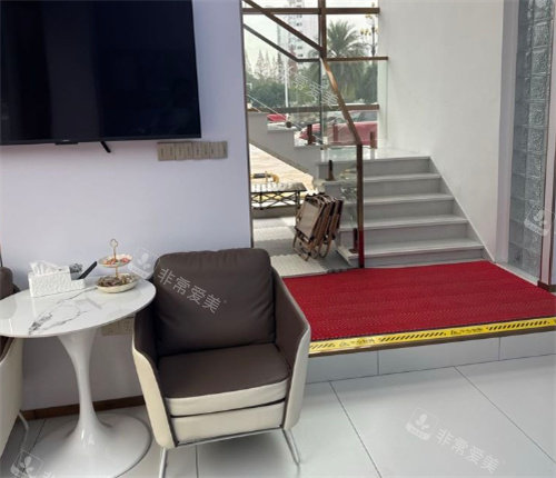 九江楠山口腔楼梯拐角环境