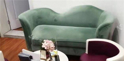 铜仁天姿梵童医疗美容医院等待区