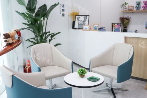 合肥慧视眼科候诊区