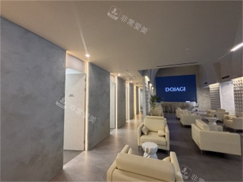 陶瓷医院大厅等候区