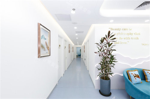 北京童颜塑美医疗美容诊所走廊