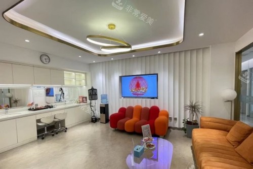 沈阳亿美整形选哪位医生怎么选？陈龙/马玉娜/周云刚/姚雪眼鼻/吸脂/皮肤/植发各有专攻！