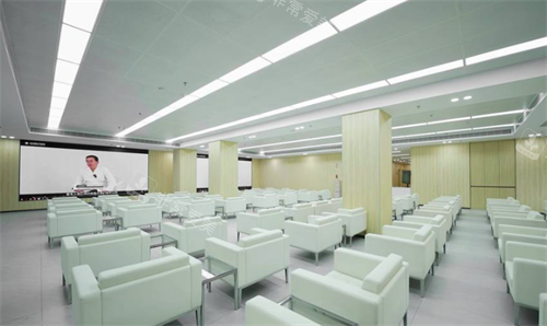 杭州团圆口腔医院等待区域