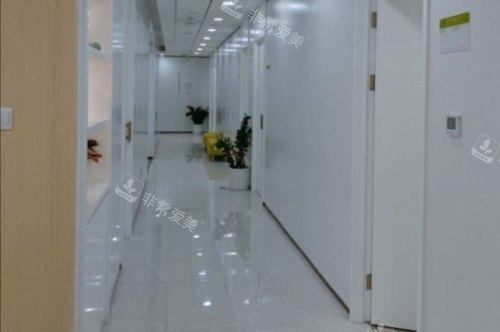 杭州英博口腔医院走廊