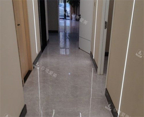 咸宁辰星医疗美容医院走廊环境