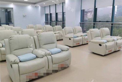 大连麦迪格眼科医院沙发