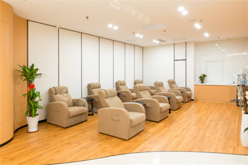 福州玛恩医疗美容等候区