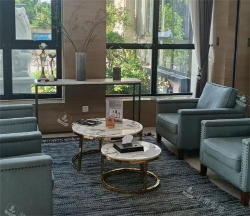 上海生命树医疗美容医院等待区