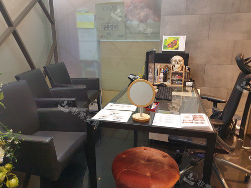 韩国心动整形面诊室环境