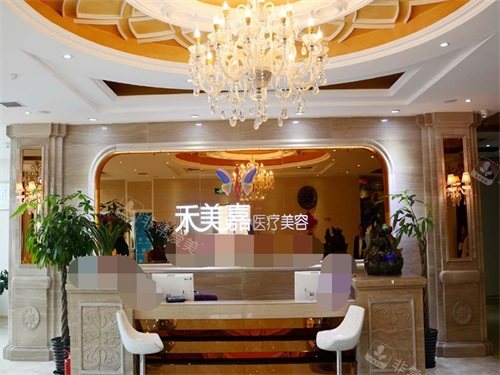 北京注射丰胸找哪家医院好？北京禾美嘉医疗美容/北京嘉禾整形/北京艺星整形材料合规