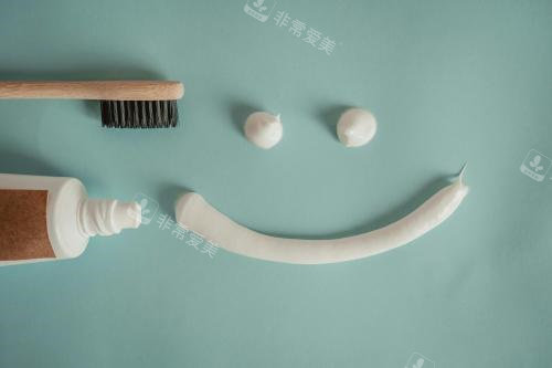 牙齿展示宣传图