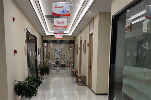 宁波牙博士口腔走廊环境