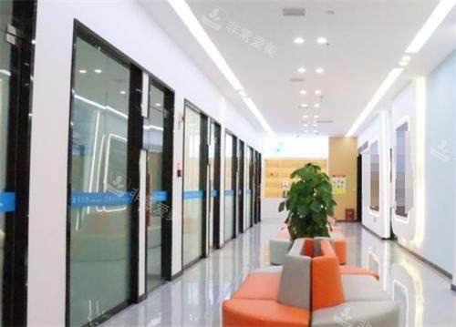 贵州遵义康贝口腔门诊部等候区