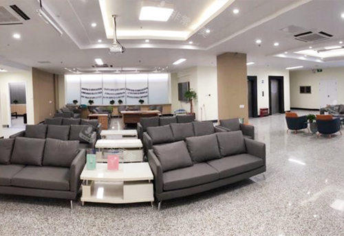 南京东南眼科医院等候区