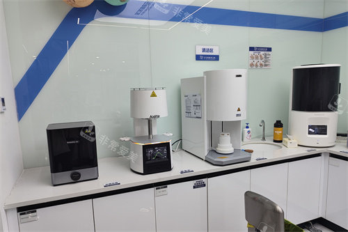 南昌达芬奇口腔技工室