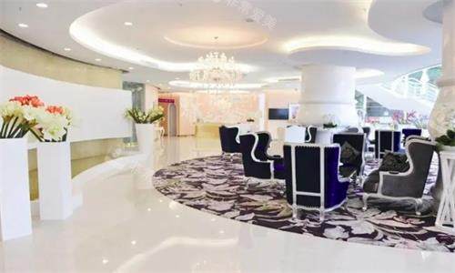 广州美莱整形医院做医美收费价格表！埋线双眼皮1980元起，假体丰胸1.8万起，热玛吉8500元！