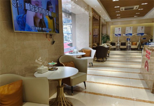 青岛碧莲盛植发大厅环境图