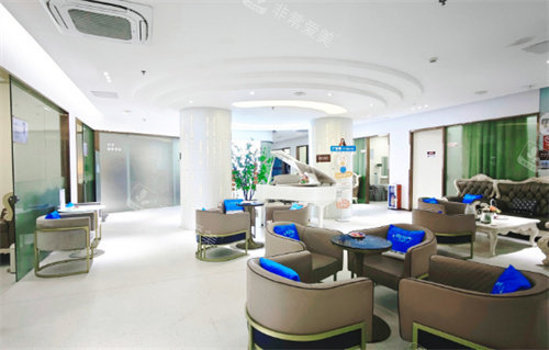 广州壹加壹整形二楼轻医美大堂