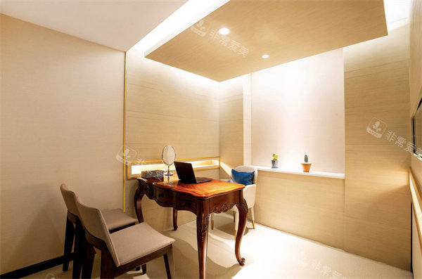 北京董先生医疗美容面诊室