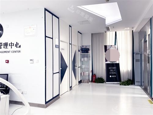 北京小忠丽格京顺医美3楼大厅环境