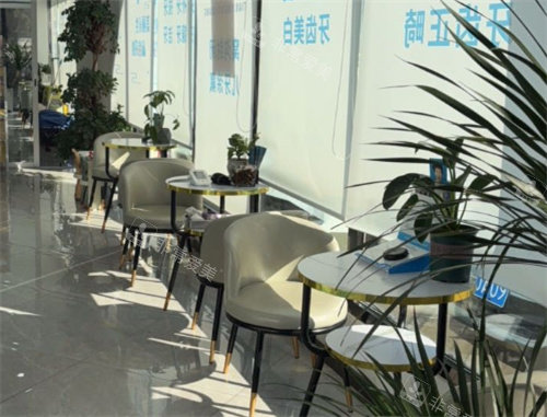 锦州天兴口腔等待区