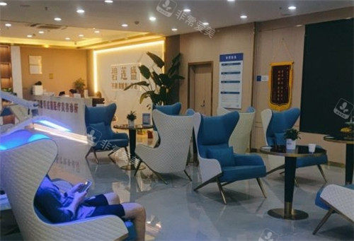 厦门碧莲盛植发怎么样？技术娴熟+口碑爆棚的正规植发机构全解析