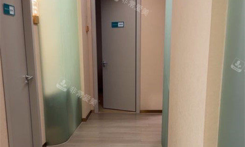 长沙爱思特整形诊室门口图