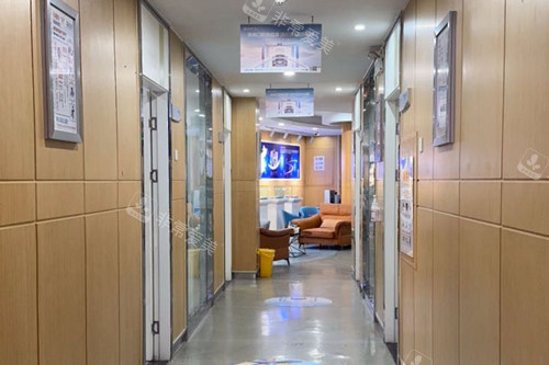 南京美奥口腔走廊图