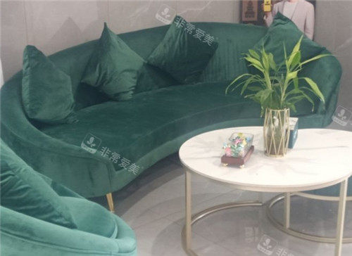 泉州重森植发休息区