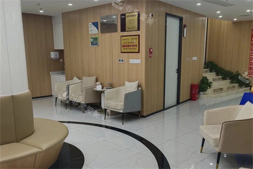 南昌佳美口腔大厅环境