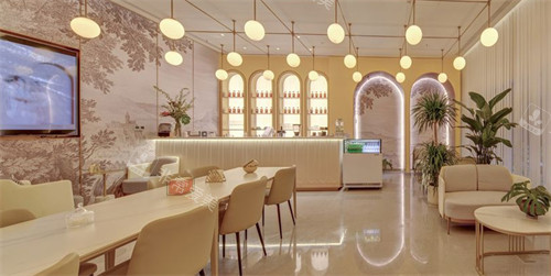 郑州轻零医疗美容休息大厅