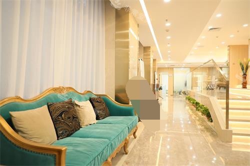 北京碧莲盛植发医院沙发等待区