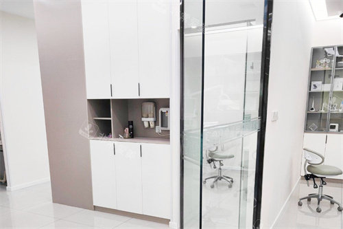 内黄悦尔口腔内部环境