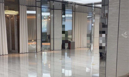 北京画美医院大厅展示图