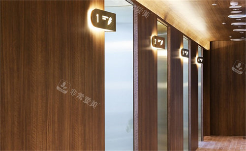 韓國(guó)愛(ài)她整形外科走廊環(huán)境